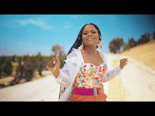 VIDEO: Mpumi Mzobe Ft. DJ SK – Sekumnandi